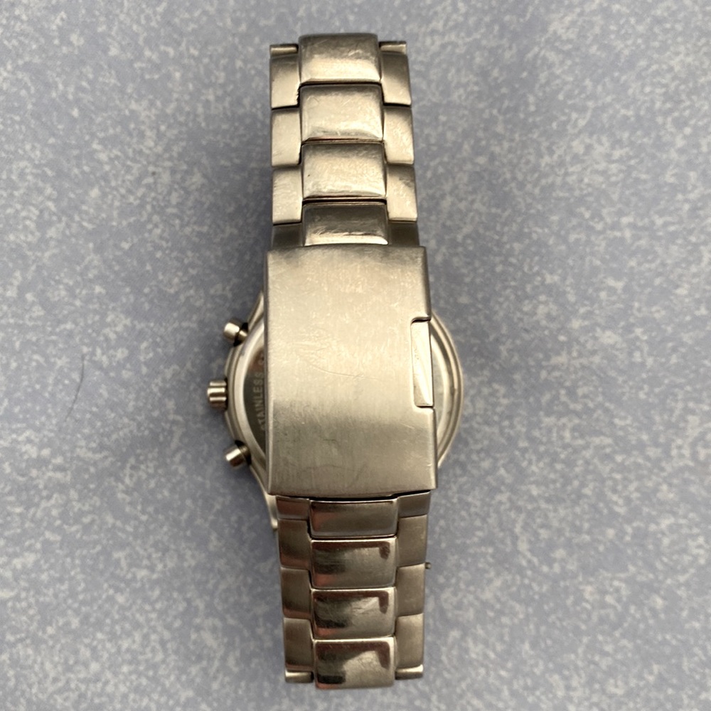 Kenneth Cole Watch - Picture 3 of 4